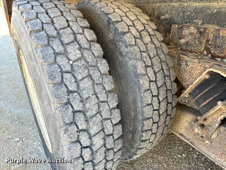 image for item LG9000 2000 Sterling L-Line ready mix truck