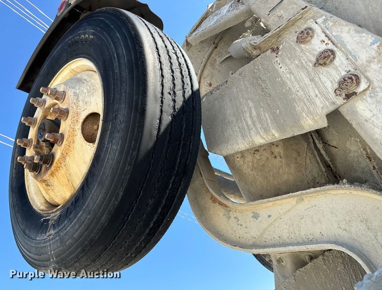 image for item LG9000 2000 Sterling L-Line ready mix truck