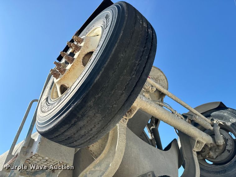 image for item LG9000 2000 Sterling L-Line ready mix truck