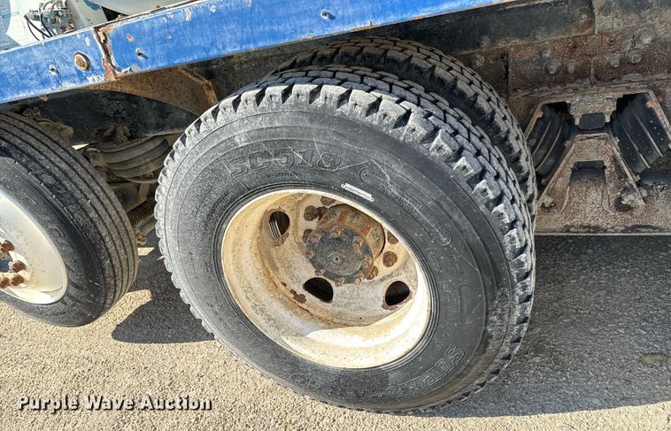 image for item LG9000 2000 Sterling L-Line ready mix truck