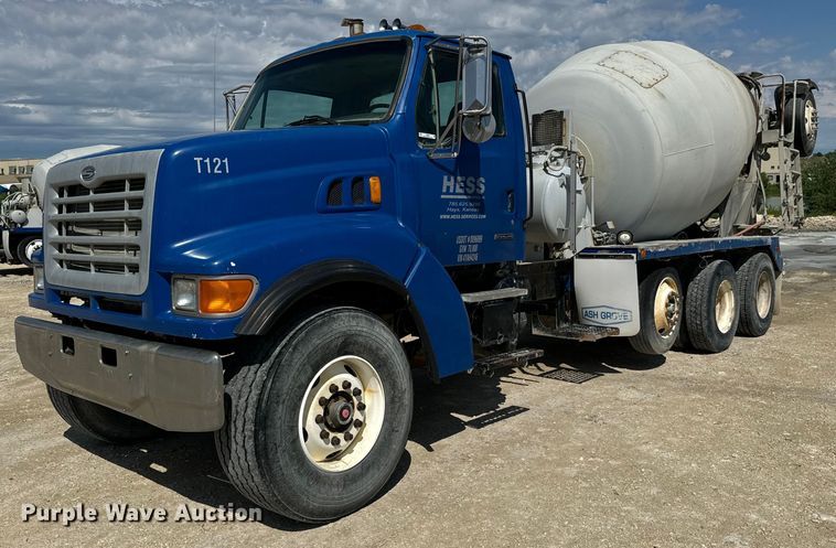 image for item LG9001 2000 Sterling  L-Line ready mix truck