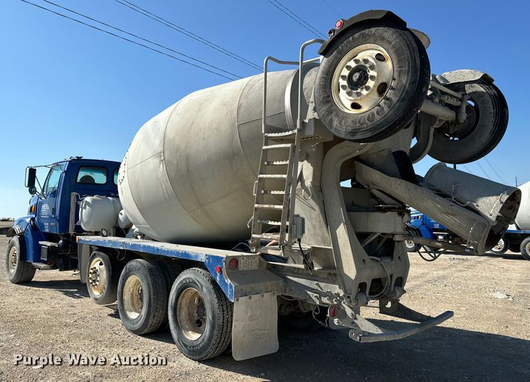 image for item LG9001 2000 Sterling  L-Line ready mix truck