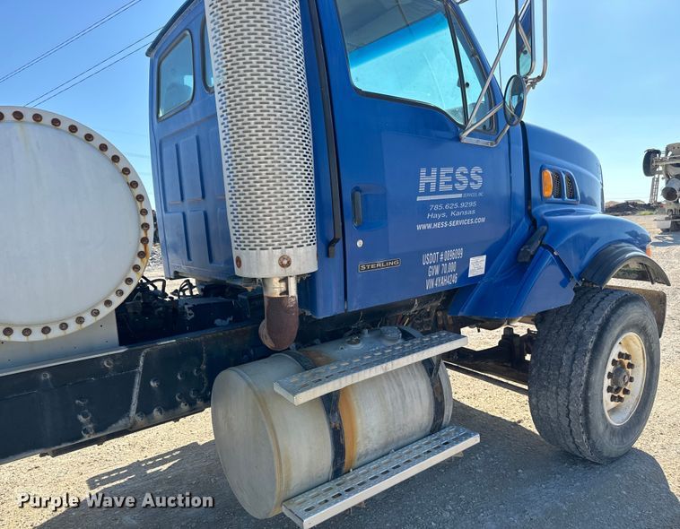 image for item LG9001 2000 Sterling  L-Line ready mix truck