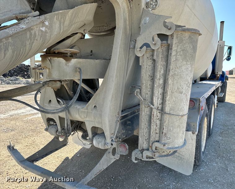 image for item LG9001 2000 Sterling  L-Line ready mix truck