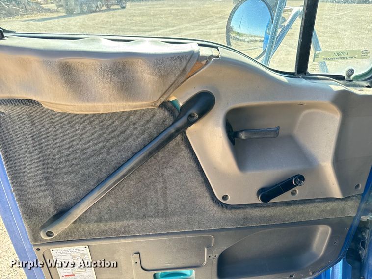 image for item LG9001 2000 Sterling  L-Line ready mix truck