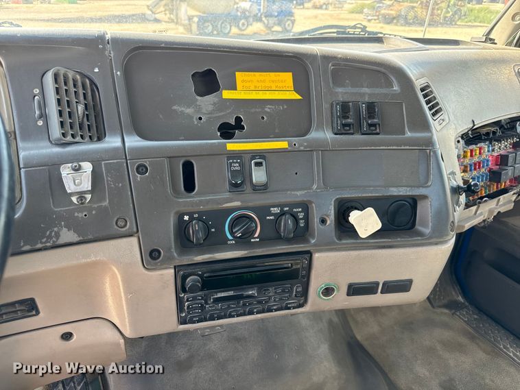 image for item LG9001 2000 Sterling  L-Line ready mix truck