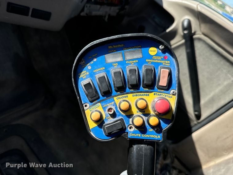 image for item LG9001 2000 Sterling  L-Line ready mix truck