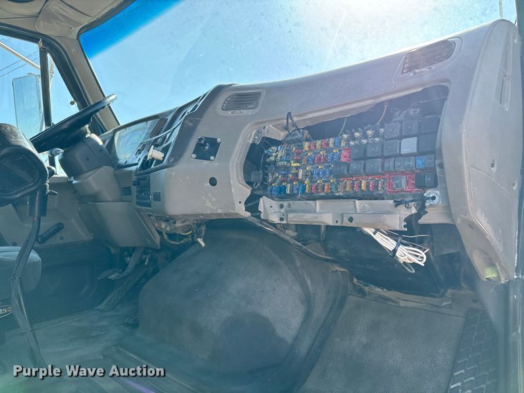 image for item LG9001 2000 Sterling  L-Line ready mix truck