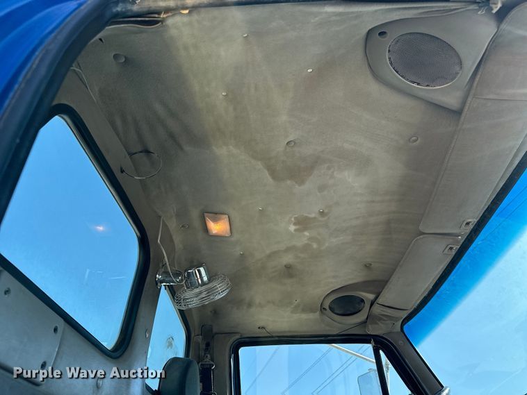 image for item LG9001 2000 Sterling  L-Line ready mix truck