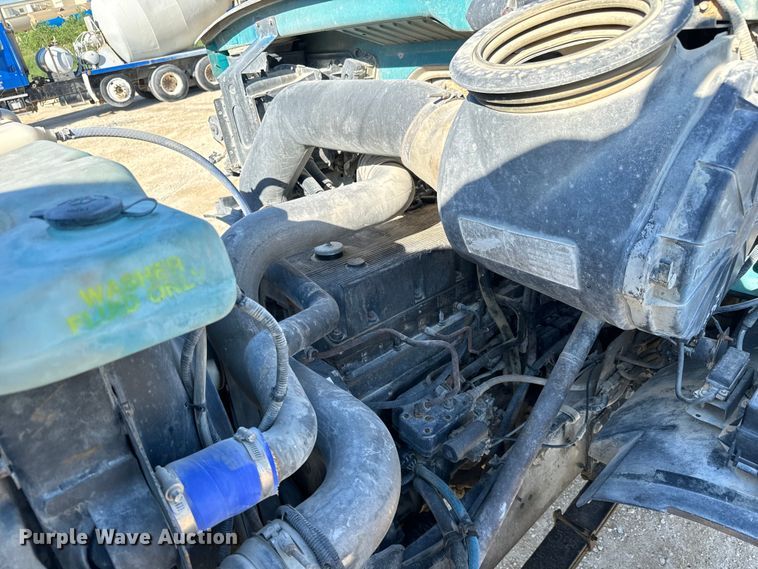 image for item LG9001 2000 Sterling  L-Line ready mix truck