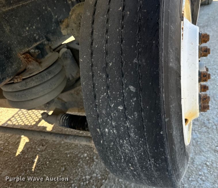 image for item LG9001 2000 Sterling  L-Line ready mix truck