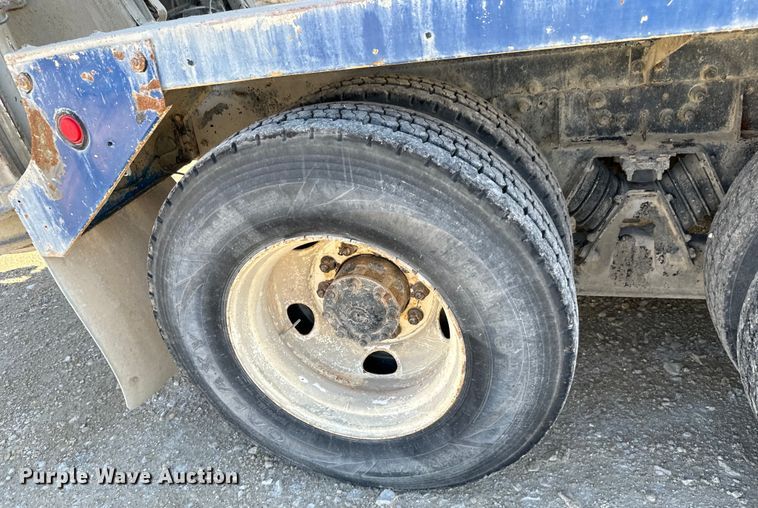 image for item LG9001 2000 Sterling  L-Line ready mix truck