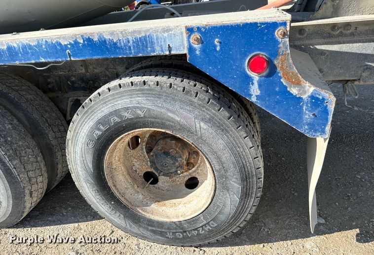 image for item LG9001 2000 Sterling  L-Line ready mix truck