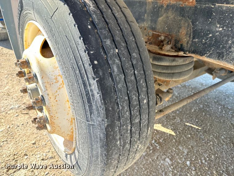 image for item LG9001 2000 Sterling  L-Line ready mix truck