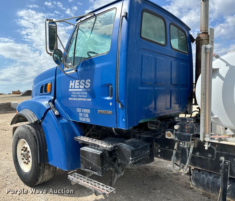 image for item LG9003 1999 Sterling L-Line ready mix truck