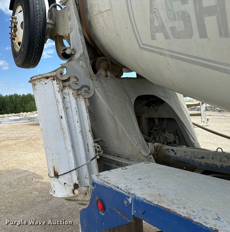 image for item LG9003 1999 Sterling L-Line ready mix truck