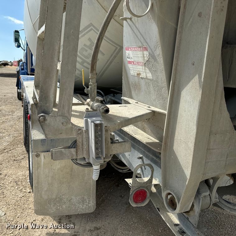 image for item LG9003 1999 Sterling L-Line ready mix truck