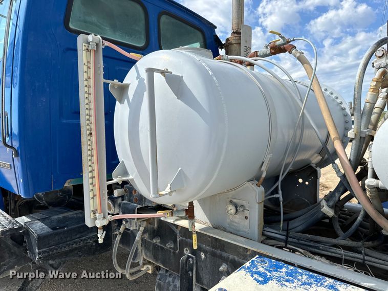 image for item LG9003 1999 Sterling L-Line ready mix truck