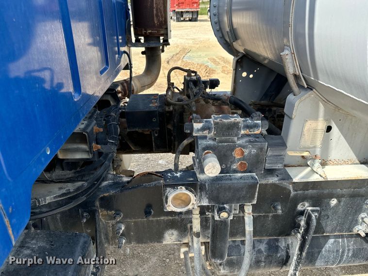 image for item LG9003 1999 Sterling L-Line ready mix truck