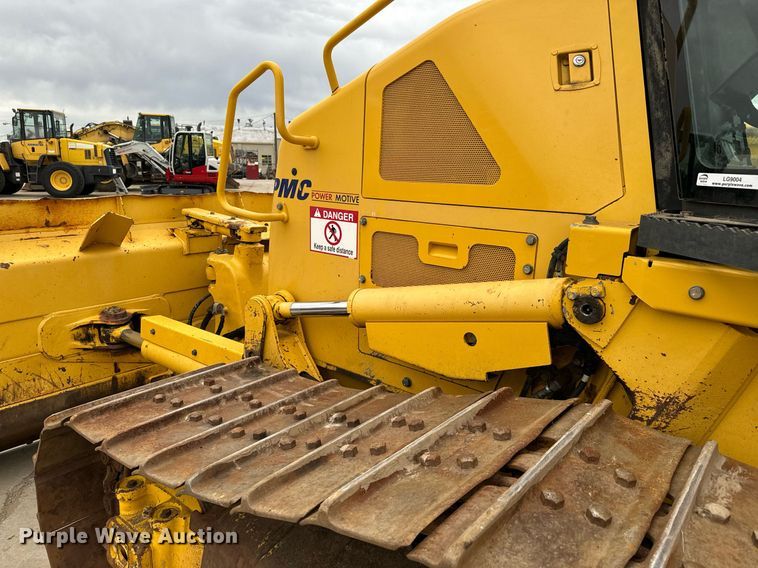 image for item LG9004 2015 Komatsu D61EXI-23 dozer
