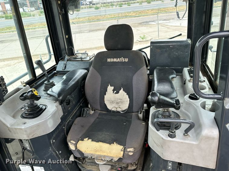 image for item LG9004 2015 Komatsu D61EXI-23 dozer