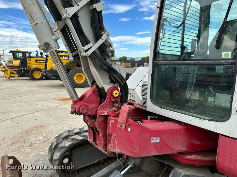 image for item LG9006 2011 Takeuchi TB180 FR mini excavator