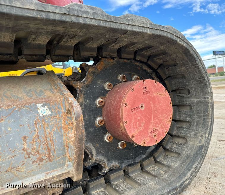 image for item LG9006 2011 Takeuchi TB180 FR mini excavator