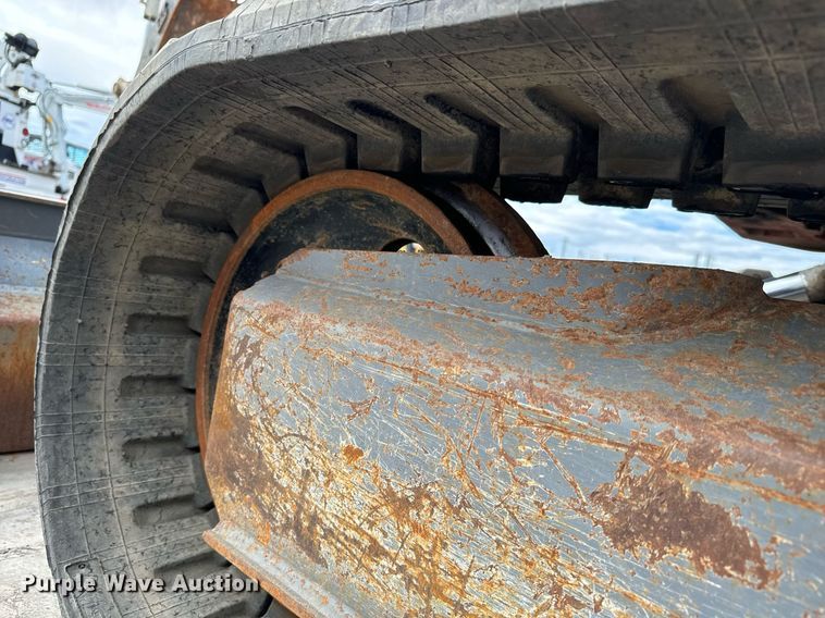 image for item LG9006 2011 Takeuchi TB180 FR mini excavator