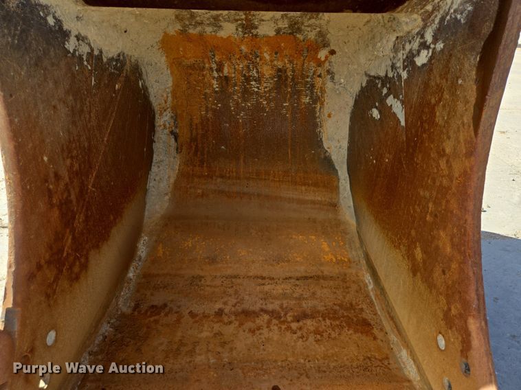 image for item LG9007 2011 Komatsu PC450LC-8 excavator