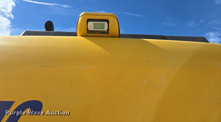 image for item LG9007 2011 Komatsu PC450LC-8 excavator