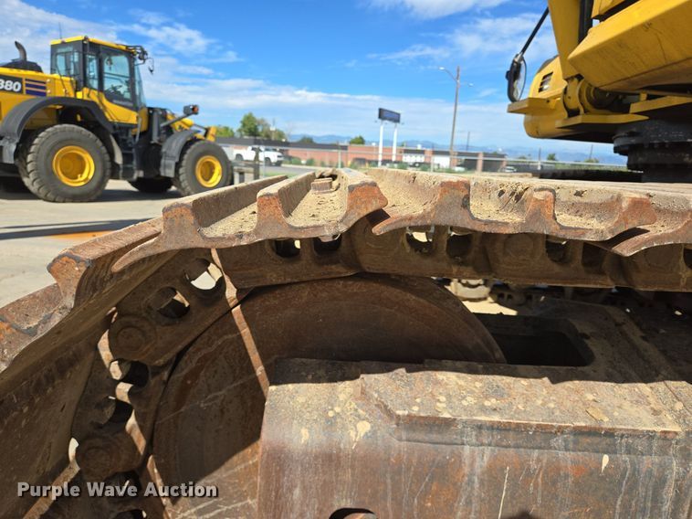 image for item LG9007 2011 Komatsu PC450LC-8 excavator