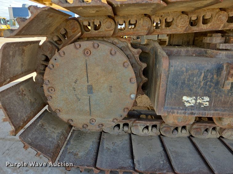 image for item LG9007 2011 Komatsu PC450LC-8 excavator