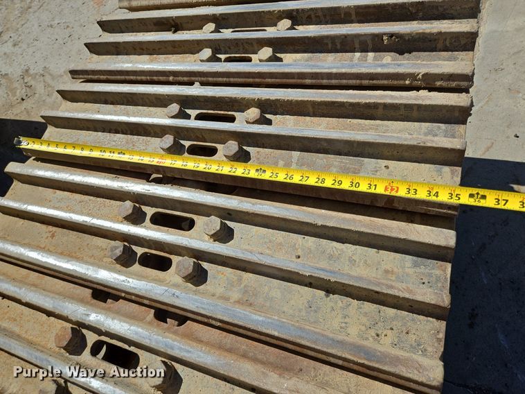 image for item LG9007 2011 Komatsu PC450LC-8 excavator