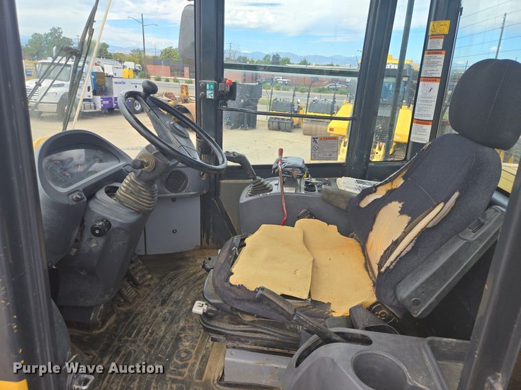 image for item LG9008 2012 Komatsu WA320-6 wheel loader