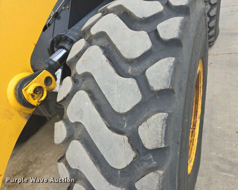 image for item LG9008 2012 Komatsu WA320-6 wheel loader
