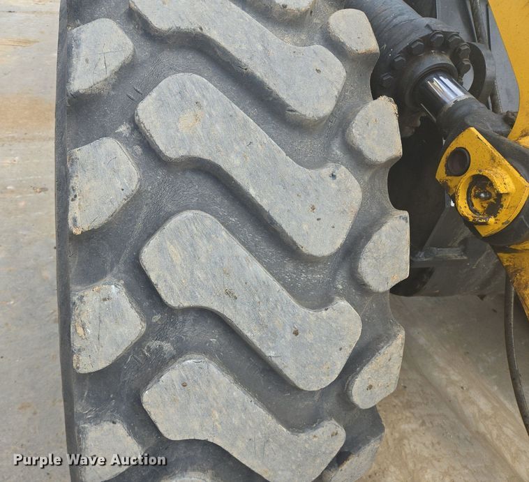 image for item LG9008 2012 Komatsu WA320-6 wheel loader