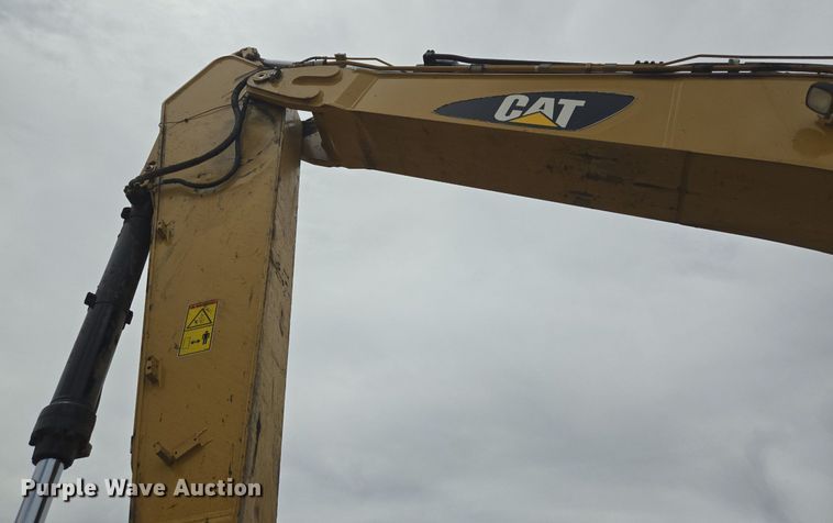 image for item LG9011 2015 Caterpillar 349FL excavator