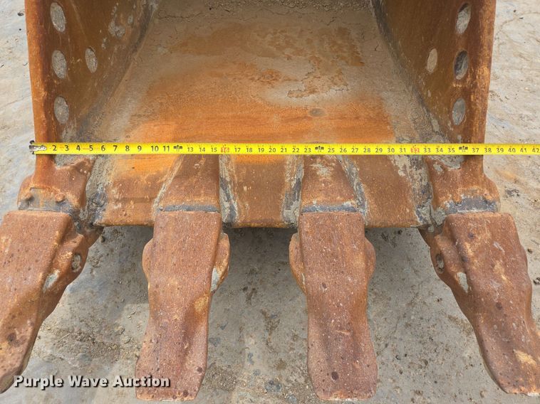 image for item LG9011 2015 Caterpillar 349FL excavator