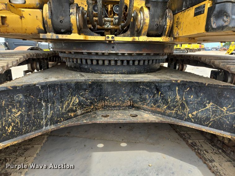 image for item LG9011 2015 Caterpillar 349FL excavator