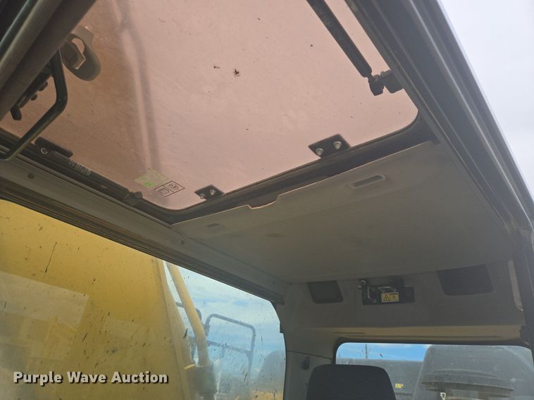 image for item LG9011 2015 Caterpillar 349FL excavator