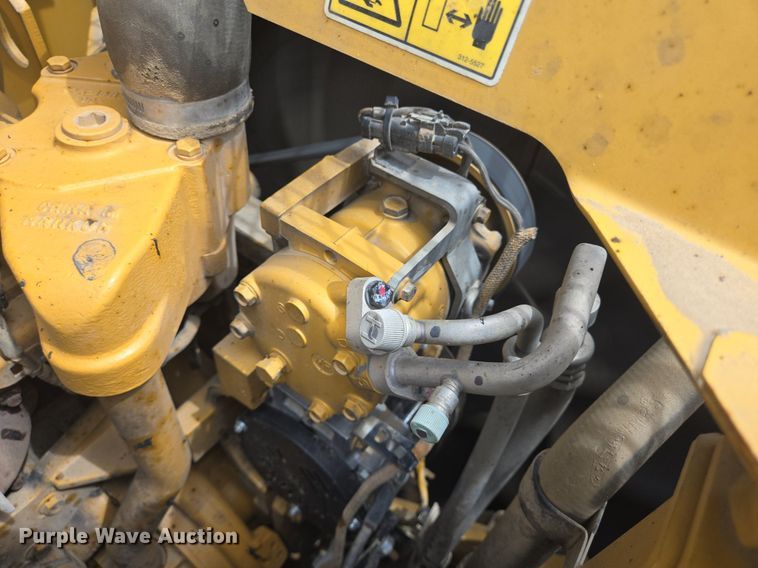 image for item LG9011 2015 Caterpillar 349FL excavator