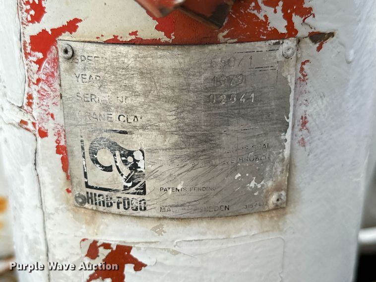 image for item LG9013 1991 GMC TopKick C6500 crane truck