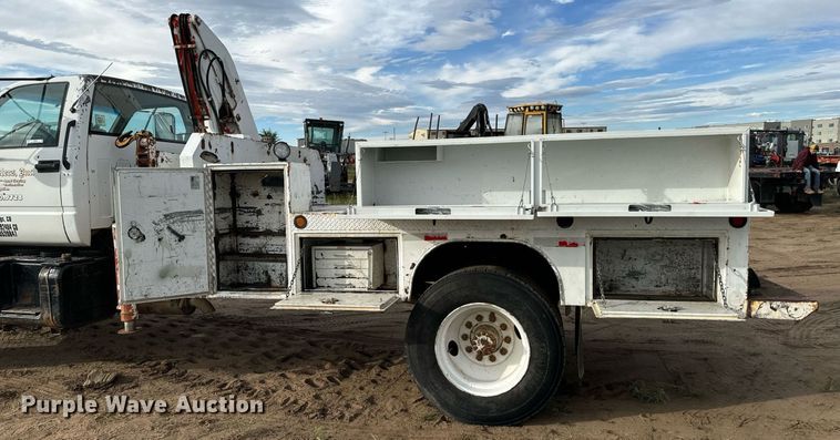 image for item LG9013 1991 GMC TopKick C6500 crane truck