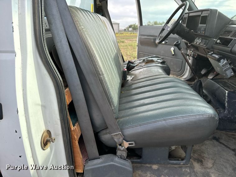 image for item LG9013 1991 GMC TopKick C6500 crane truck