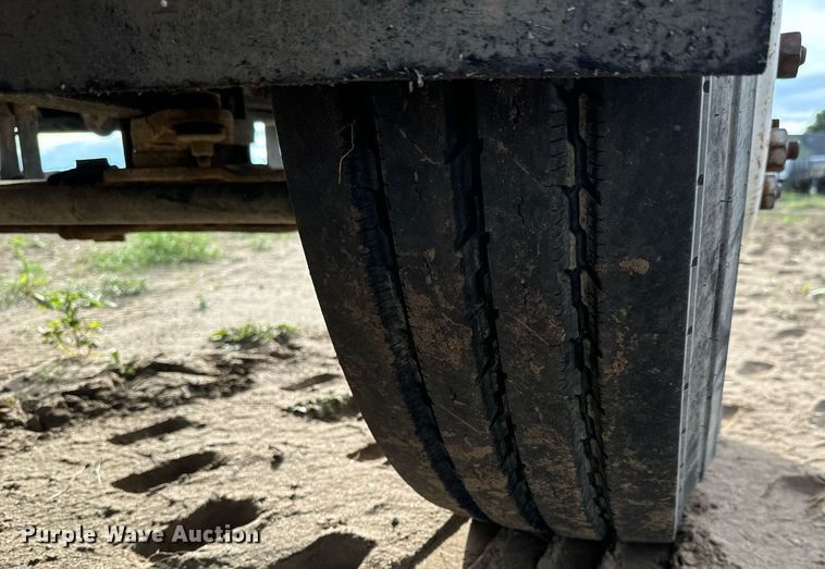 image for item LG9013 1991 GMC TopKick C6500 crane truck