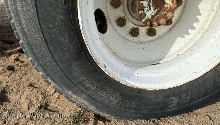 image for item LG9013 1991 GMC TopKick C6500 crane truck