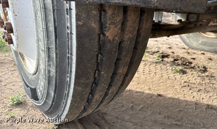 image for item LG9013 1991 GMC TopKick C6500 crane truck