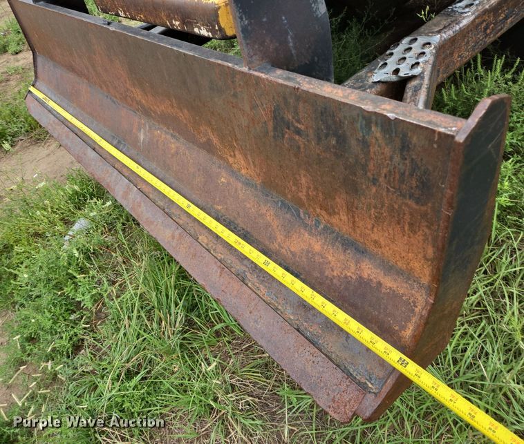 image for item LG9014 2001 Caterpillar 574 forwarder