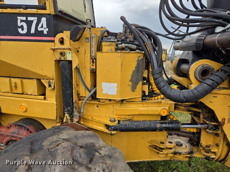 image for item LG9014 2001 Caterpillar 574 forwarder