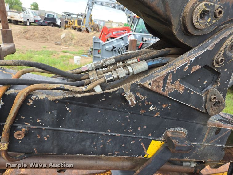 image for item LG9014 2001 Caterpillar 574 forwarder